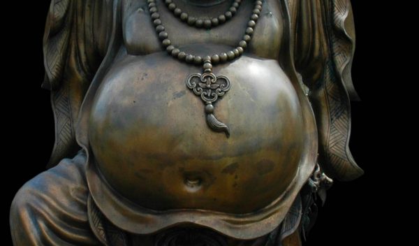 Article : La calebasse du boss ou l&rsquo;ob&eacute;sit&eacute; abdominale masculine : signe d&rsquo;aisance ou alerte de sant&eacute; ?